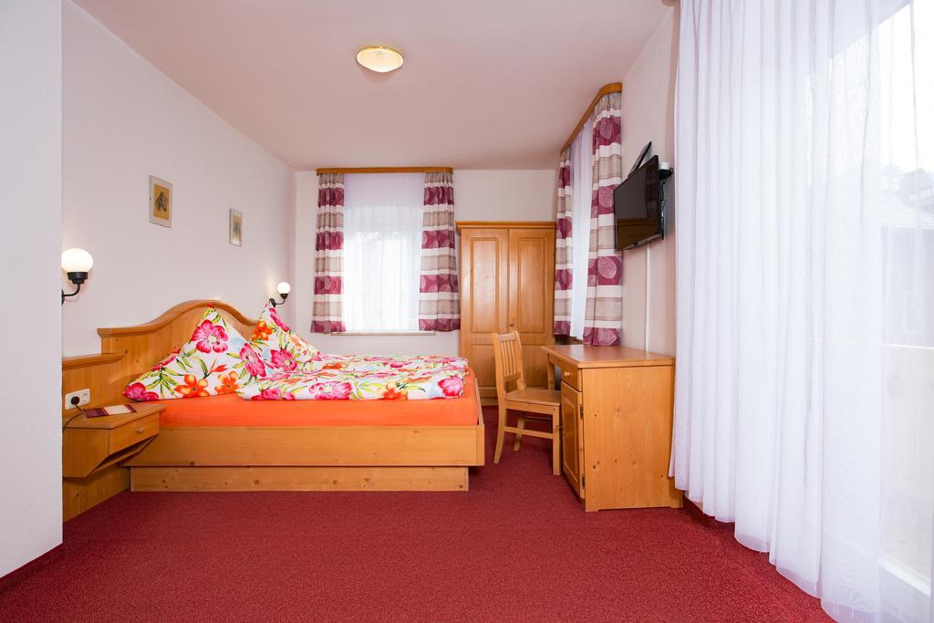 Hôtel Gasthof Zum Lamm à Garmisch-Partenkirchen Chambre photo