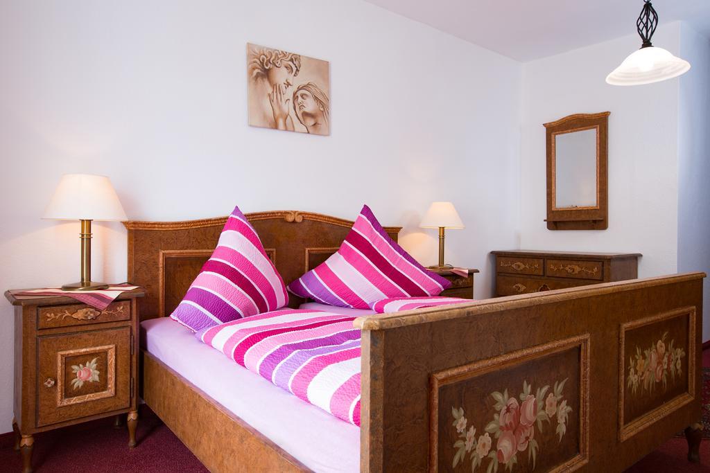 Hôtel Gasthof Zum Lamm à Garmisch-Partenkirchen Chambre photo