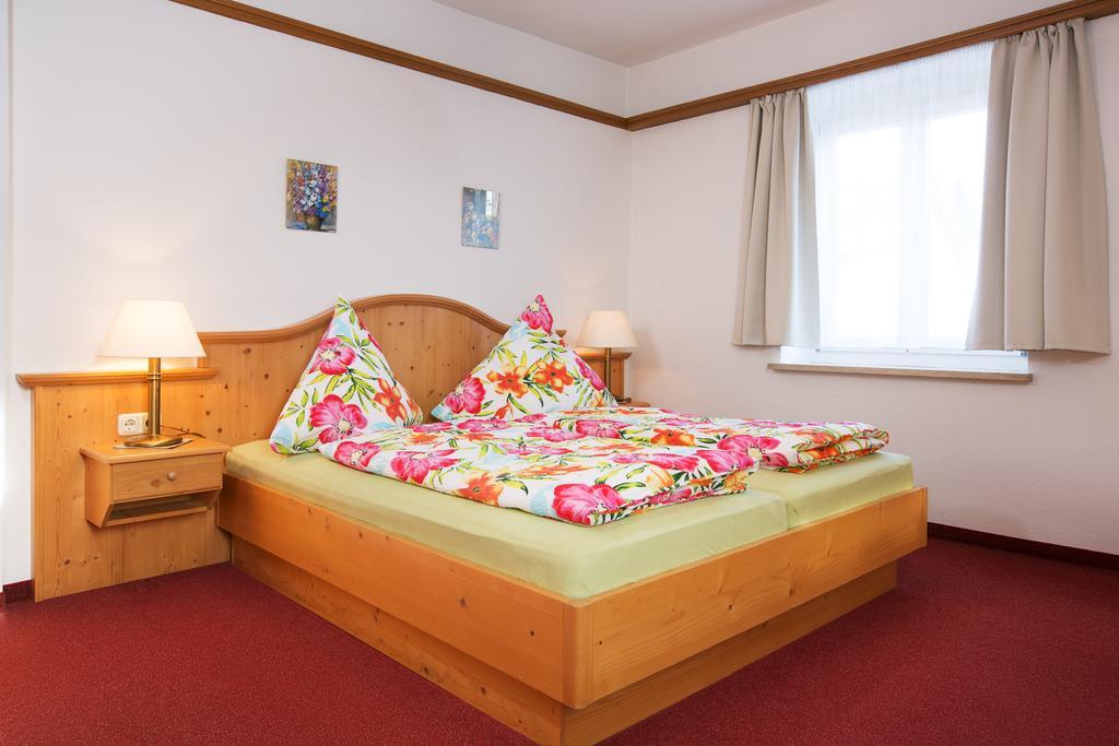 Hôtel Gasthof Zum Lamm à Garmisch-Partenkirchen Extérieur photo