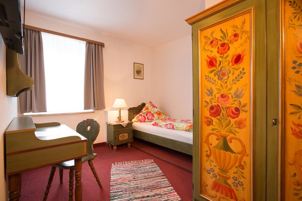 Hôtel Gasthof Zum Lamm à Garmisch-Partenkirchen Chambre photo